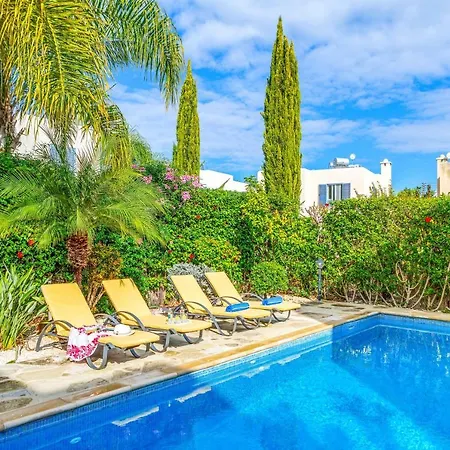 Lilly Rose Villa Polis