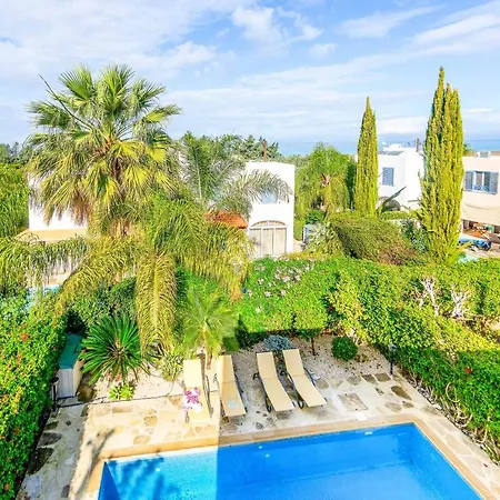 Lilly Rose Villa Polis
