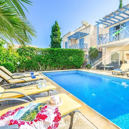 Lilly Rose Villa *