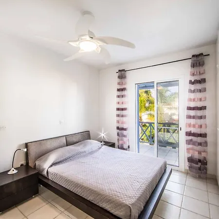 Lilly Rose Villa Polis